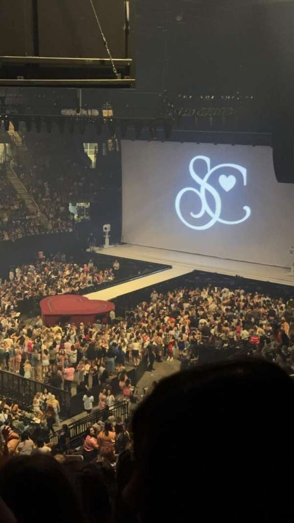 Chaifetz Arena, bloc: 206, rangée: M, place: 21