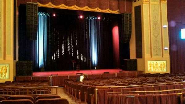 Strand Theatre at the Appell Center, bloc: orchestra left, rangée: S, place: 3