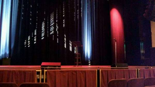 Strand Theatre at the Appell Center, bloc: orchestra left, rangée: E, place: 3