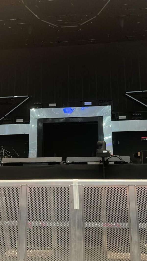 Accor Arena, bloc: Prestige, rangée: 1, place: 11