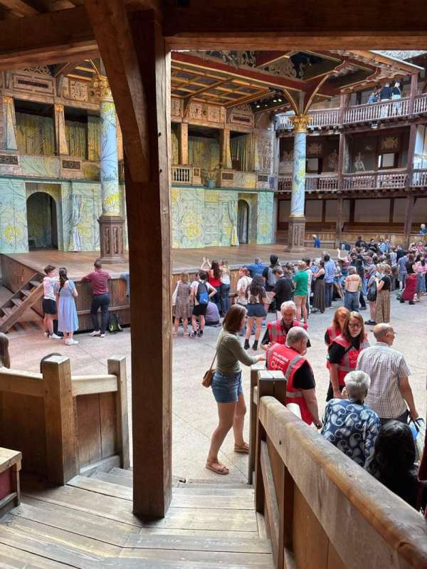 Globe Theatre at Shakespeare's Globe, bloc: Lower Gallery Bay L, rangée: E, place: 71