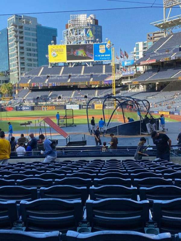 Petco Park, bloc: 106, rangée: 20, place: 4