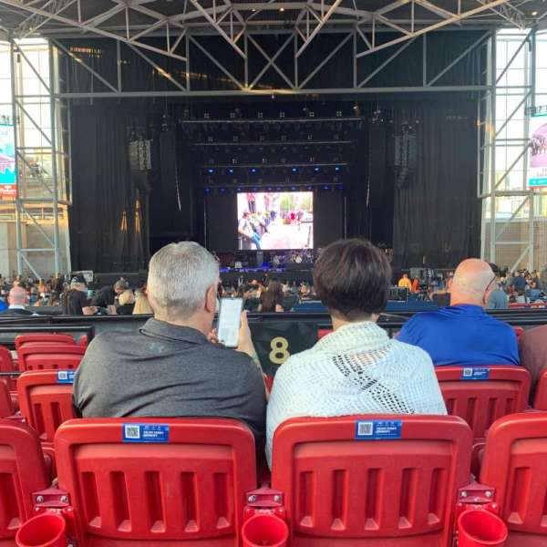 RBC Amphitheatre, bloc: 303, rangée: D, place: 16