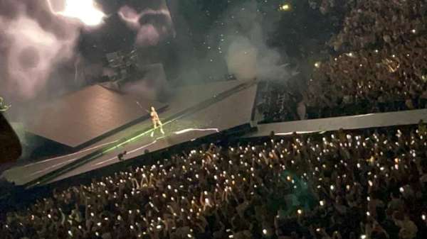 AO Arena, bloc: 105, rangée: Y, place: 5