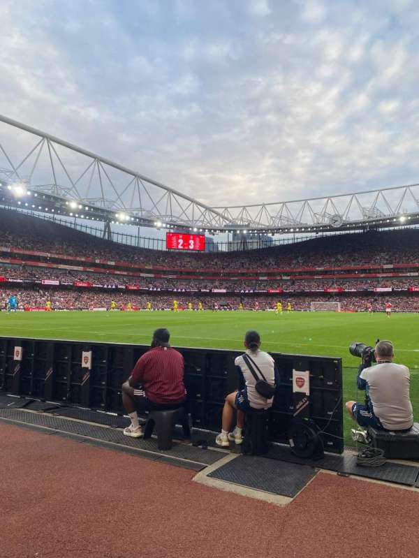 Emirates Stadium, bloc: 6, rangée: 1, place: 162