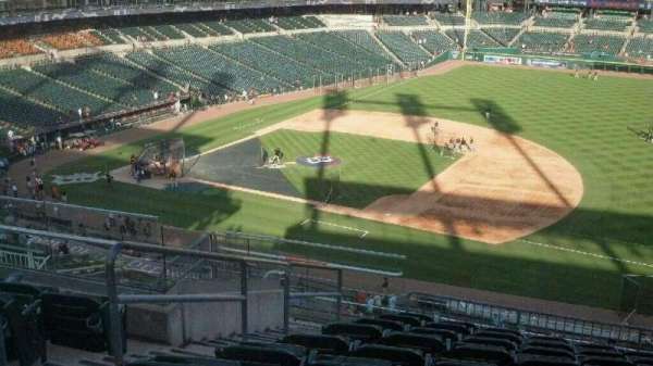 Comerica Park, bloc: 218, rangée: 10, place: 20