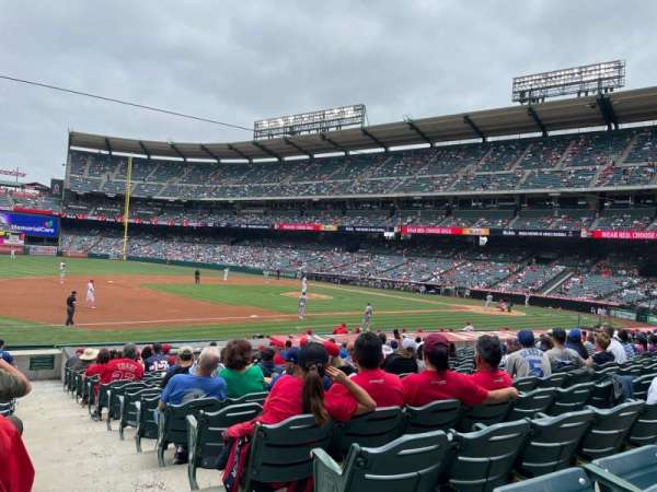 Angel Stadium, bloc: 109, rangée: U, place: 18