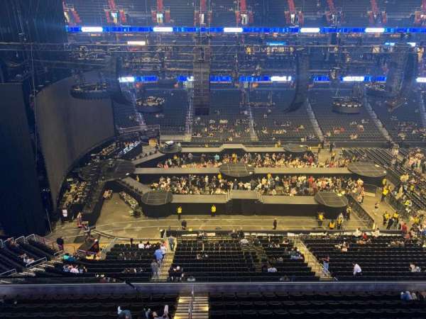 Capital One Arena, bloc: 433, rangée: b, place: 1