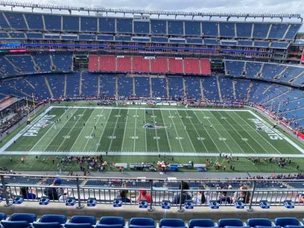 Gillette Stadium, bloc: 310, rangée: 12, place: 14