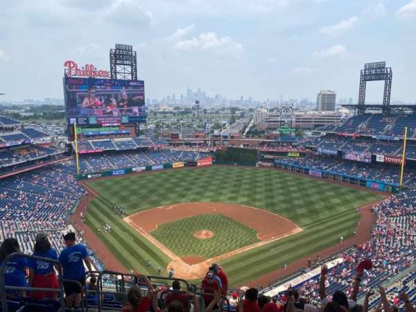 Citizens Bank Park, bloc: 419, rangée: 16, place: 28