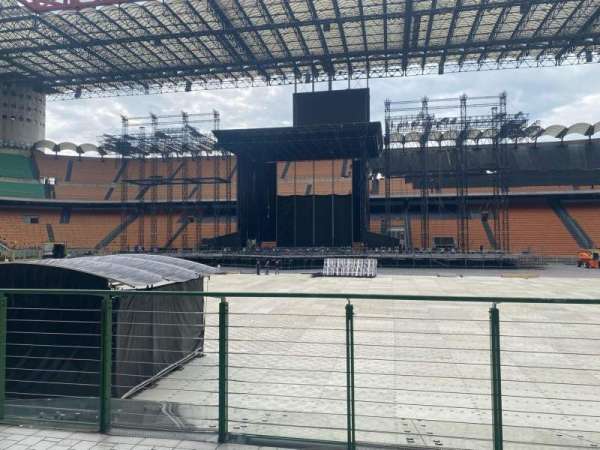 San Siro, bloc: o, rangée: 1, place: 21