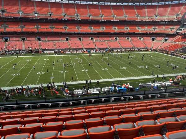 Huntington Bank Field, bloc: 307, rangée: 8, place: 11