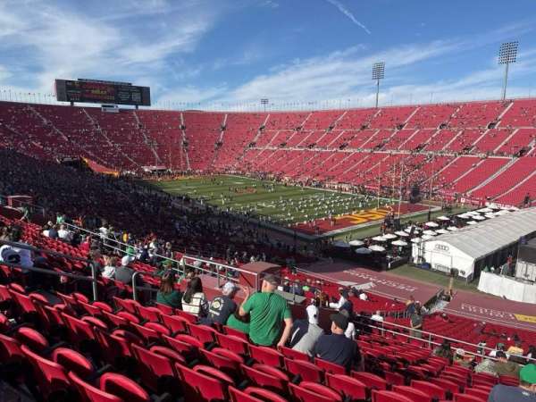 Los Angeles Memorial Coliseum, bloc: 201, rangée: 16, place: 34