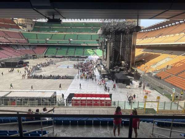 San Siro, bloc: 104, rangée: 10, place: 7