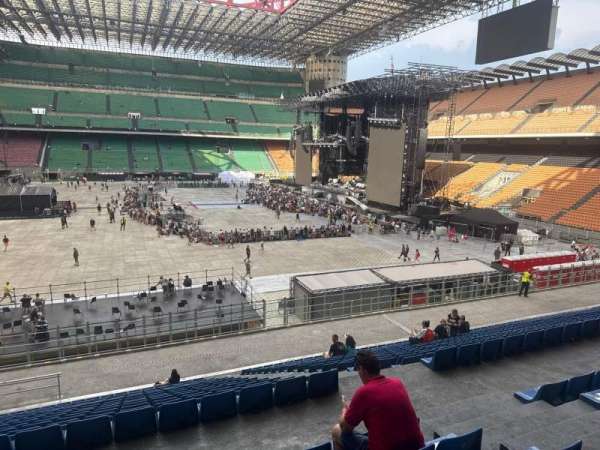 San Siro, bloc: 110, rangée: 6, place: 6