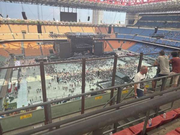 San Siro, bloc: 335, rangée: 3, place: 9
