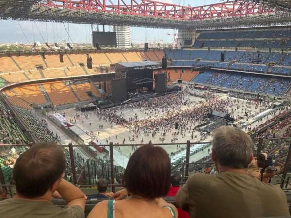 San Siro, bloc: 339, rangée: 7, place: 6
