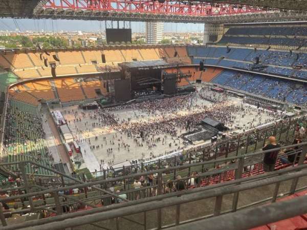 San Siro, bloc: 338, rangée: 4, place: 30