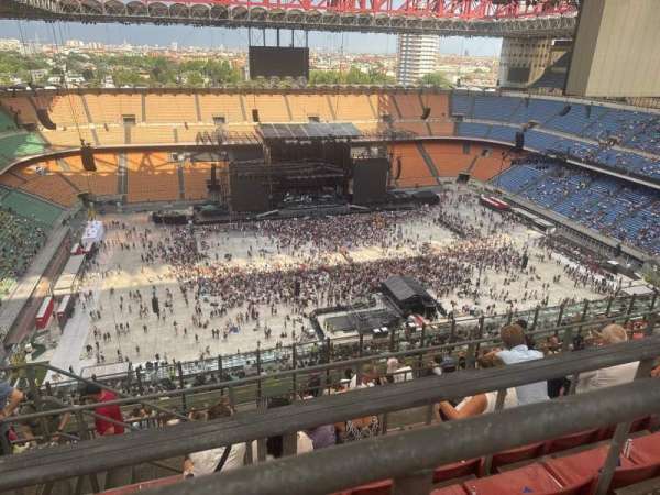 San Siro, bloc: 334, rangée: 6, place: 34
