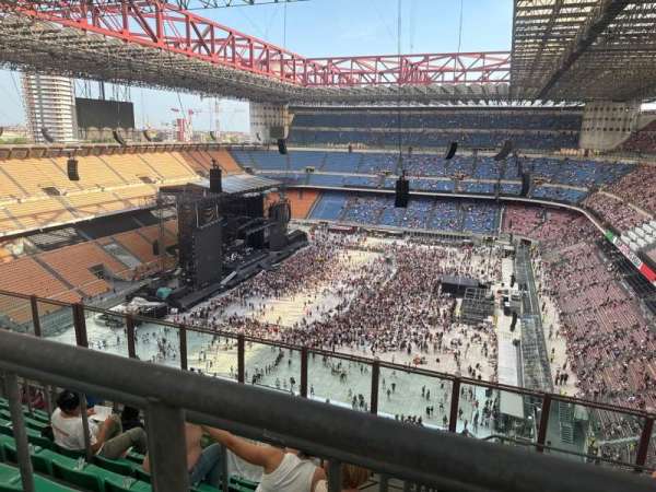 San Siro, bloc: 347, rangée: 8, place: 2