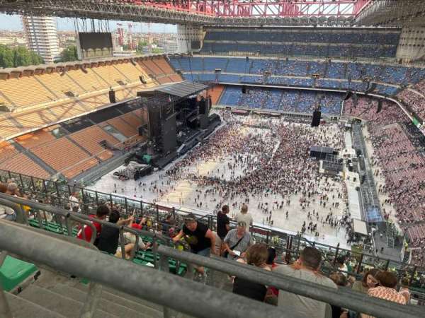 San Siro, bloc: 348, rangée: 9, place: 32