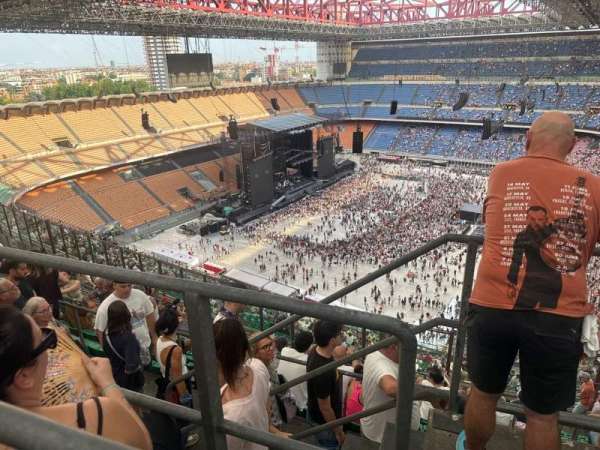 San Siro, bloc: 346, rangée: 2, place: 1