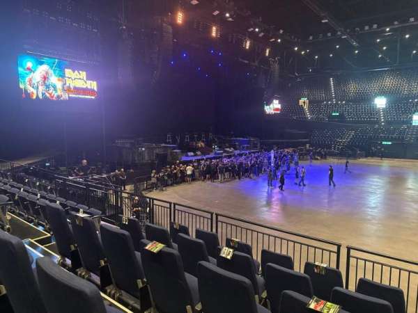 Hallenstadion, bloc: t1, rangée: 22, place: 8