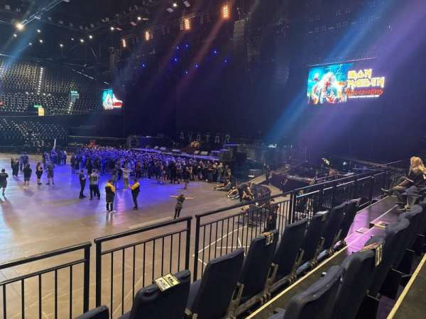 Hallenstadion, bloc: h1, rangée: 20, place: 9