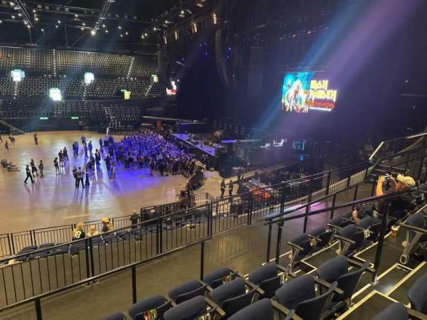 Hallenstadion, bloc: h1, rangée: 35, place: 6