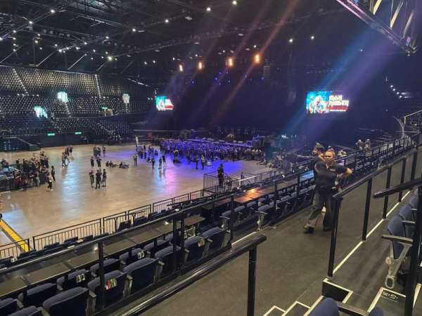 Hallenstadion, bloc: f1, rangée: 32, place: 4