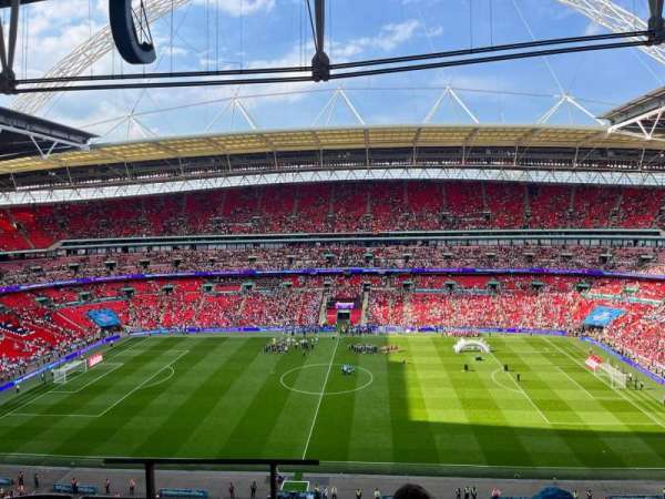 Wembley Stadium, bloc: 526, rangée: 17, place: 372