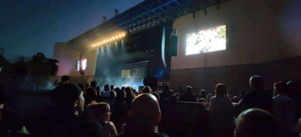 Glen Helen Amphitheater, bloc: orch1, rangée: z, place: 13