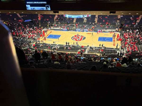 Madison Square Garden, bloc: 225, rangée: 25B, place: 9