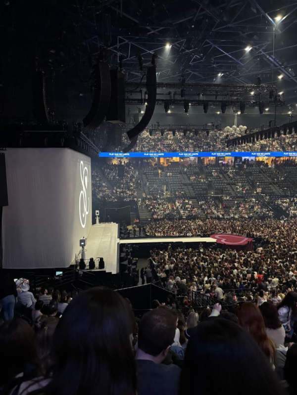 Accor Arena, bloc: Gradin N, rangée: 6, place: 15