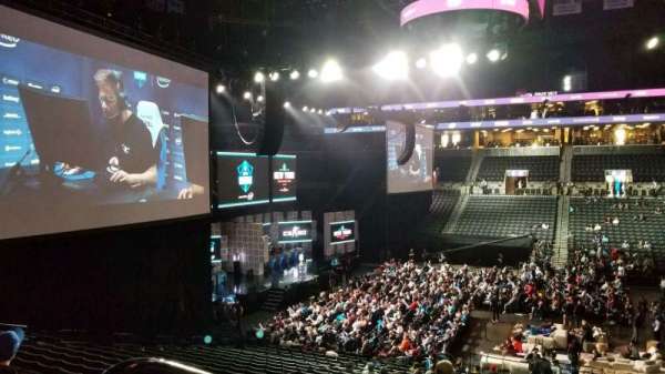 Barclays Center, bloc: 123, rangée: 5, place: 11