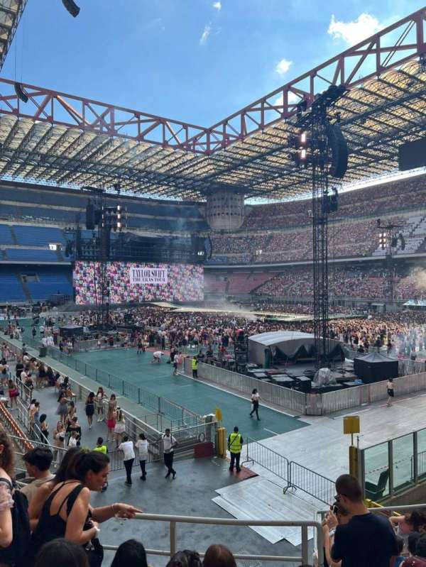 San Siro, bloc: 149, rangée: 14, place: 25