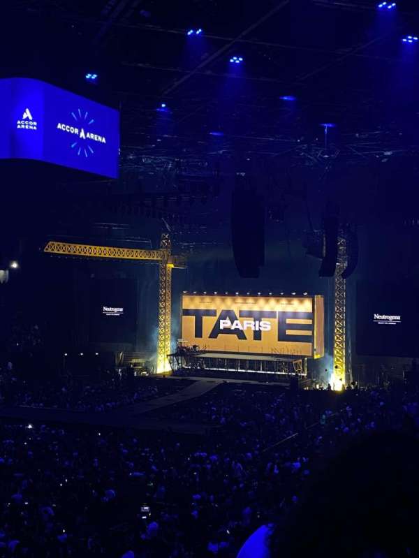Accor Arena, bloc: Gradin C, rangée: 2, place: 13