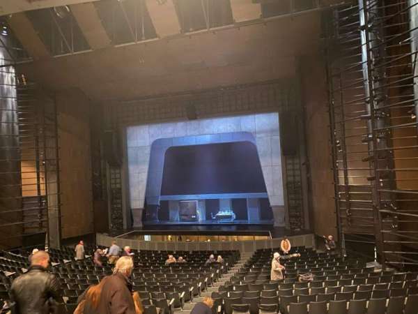 Harris Theater, bloc: ORCH, rangée: Y, place: 12