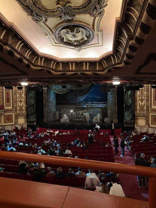 Cadillac Palace Theater, bloc: Dress Circle RC, rangée: A, place: 223