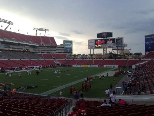 Raymond James Stadium, bloc: 127, rangée: Z, place: 5