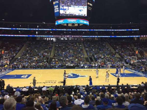 Prudential Center, bloc: 8, rangée: 15, place: 13