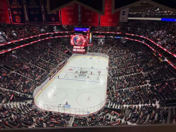 Xfinity Mobile Arena, bloc: Liberty Loft 2, rangée: 1, place: Sofa