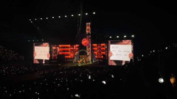 LDLC Arena, bloc: 208, rangée: K, place: 276