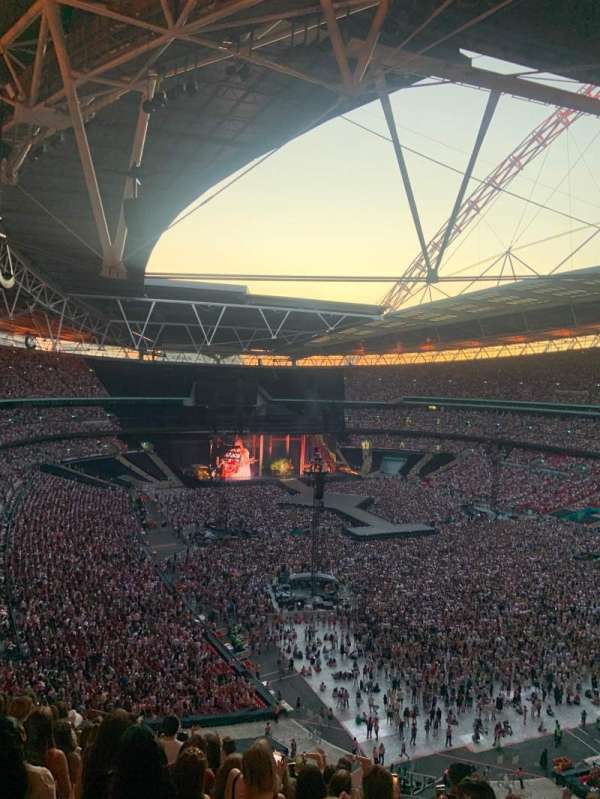 Wembley Stadium, bloc: 518, rangée: 15, place: 145