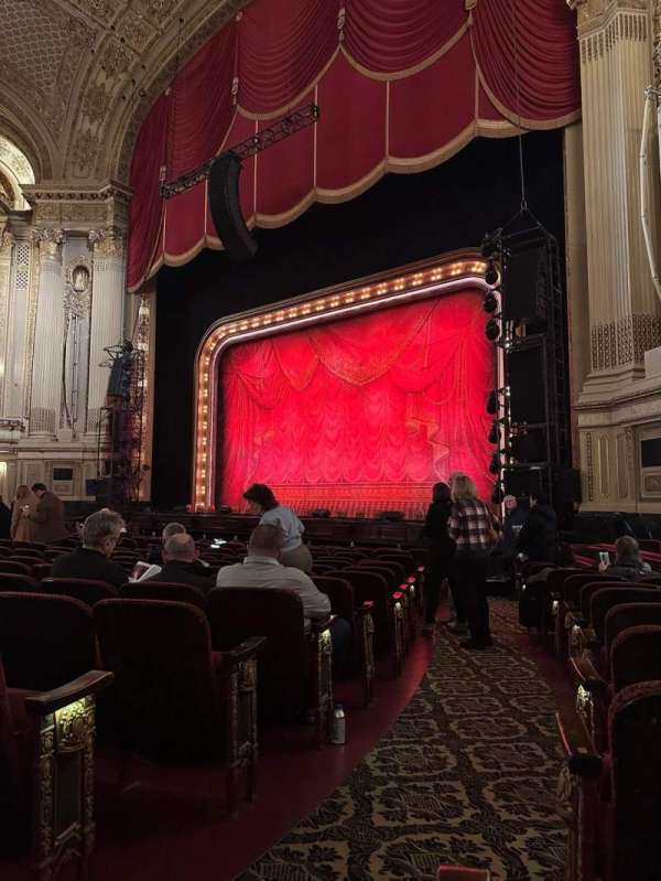 Citizens Bank Opera House, bloc: RORCLV, rangée: K, place: 32