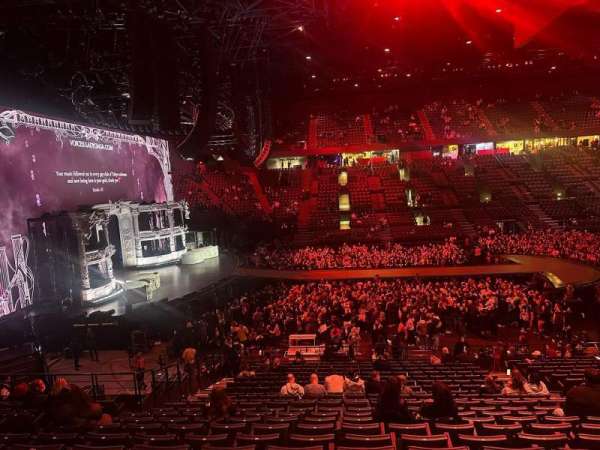 Accor Arena, bloc: Gradin N, rangée: 8, place: 32