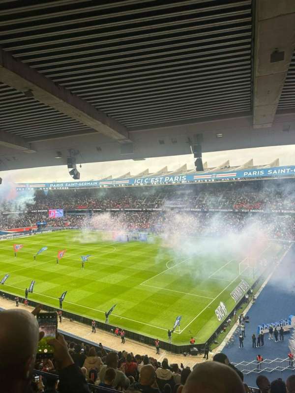 Parc des Princes, bloc: 407, rangée: 17, place: 07