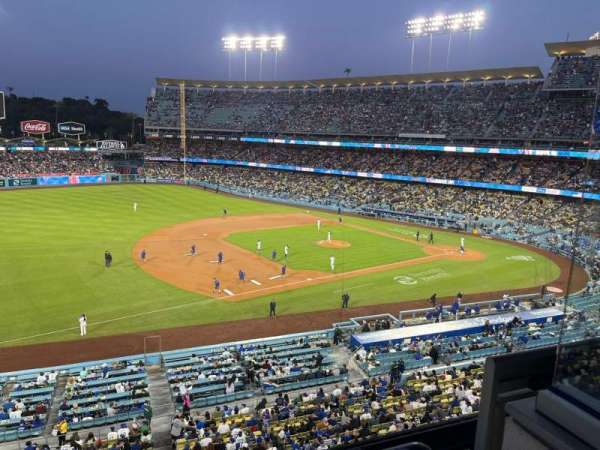 Dodger Stadium, bloc: 229 Club, rangée: B, place: 2