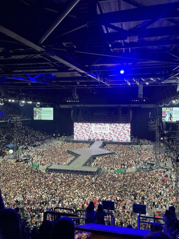 Paris La Défense Arena, bloc: 412, rangée: 52, place: 20