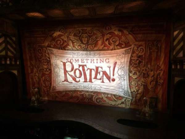 St. James Theatre, bloc: Mezzanine R, rangée: N, place: 6